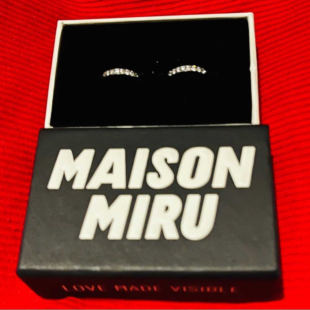Maison Miru Silver Elegant Silver Tone Earrings - Picture 7 of 17